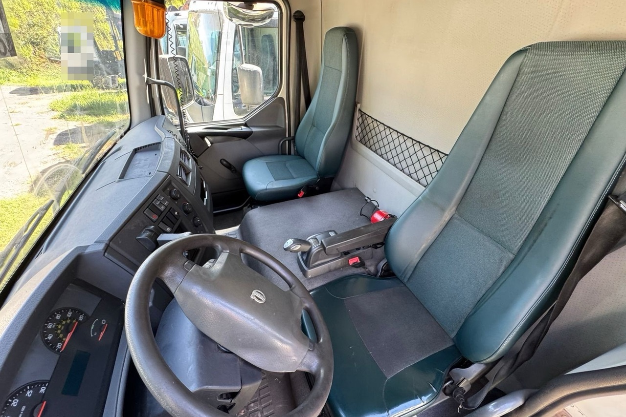 Volvo VM330 - 22/22 18
