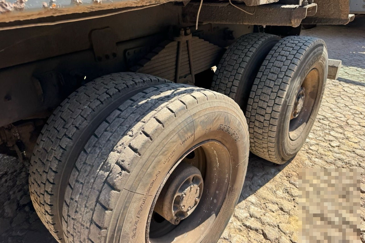 Volvo VM330 - 22/2 4