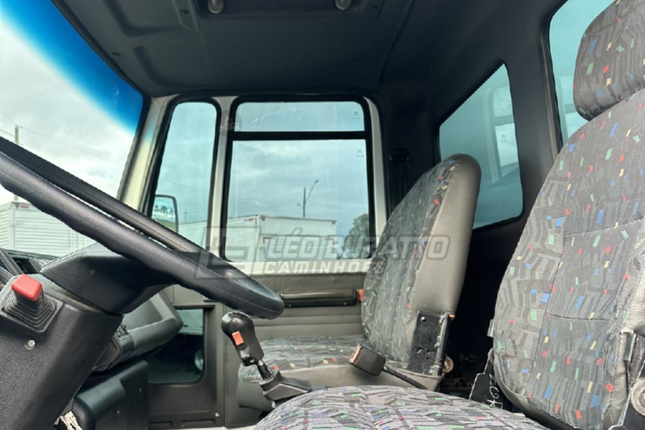 Ford Cargo1317 - 06/06 3