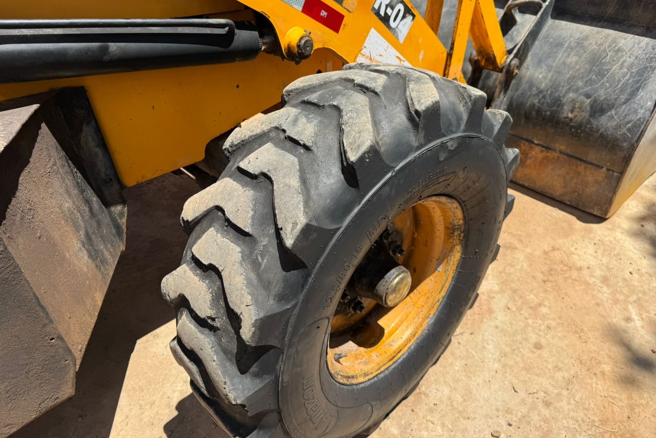 JCB 3C - 10/10 9