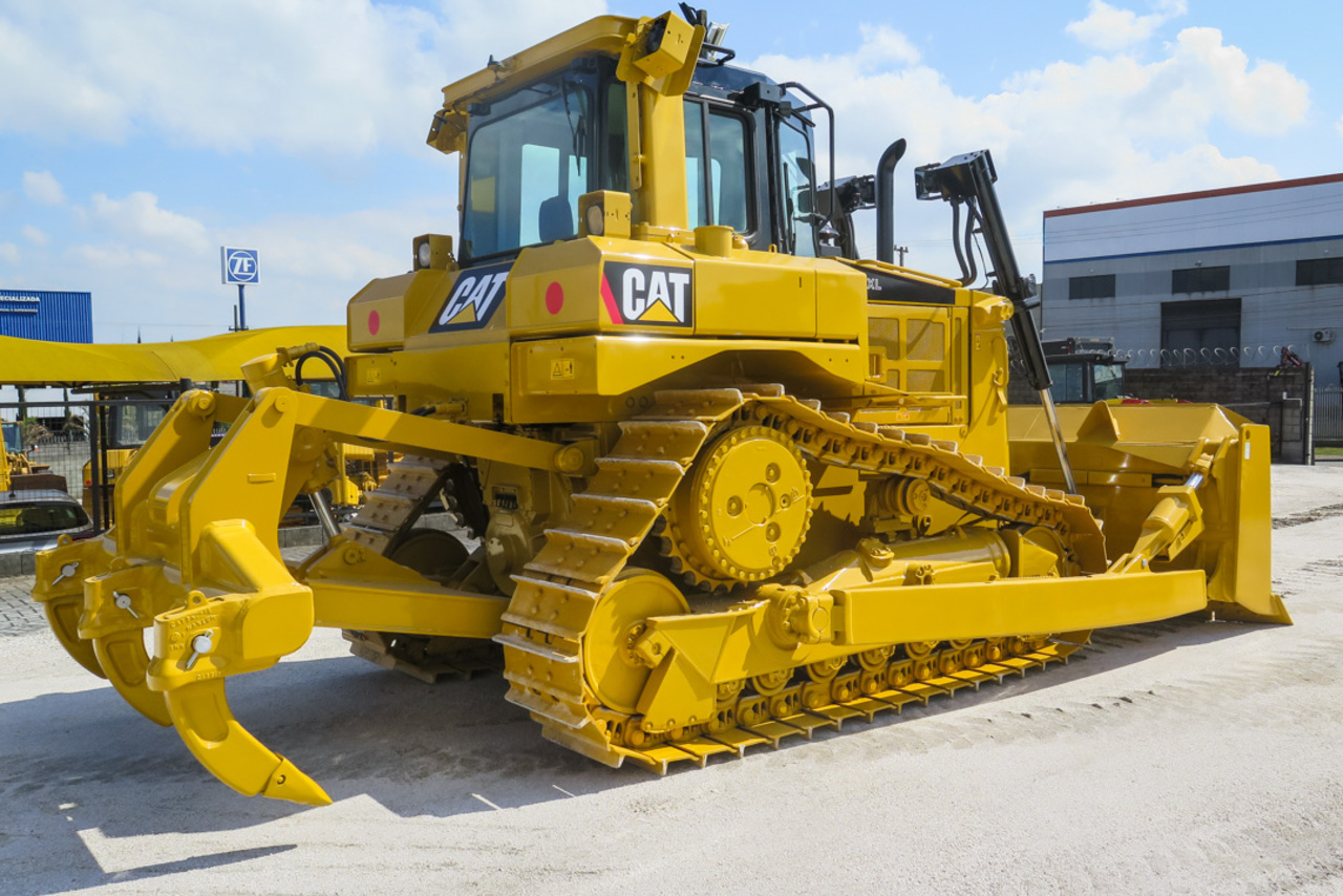 Caterpillar D6T XL - 12/12 2