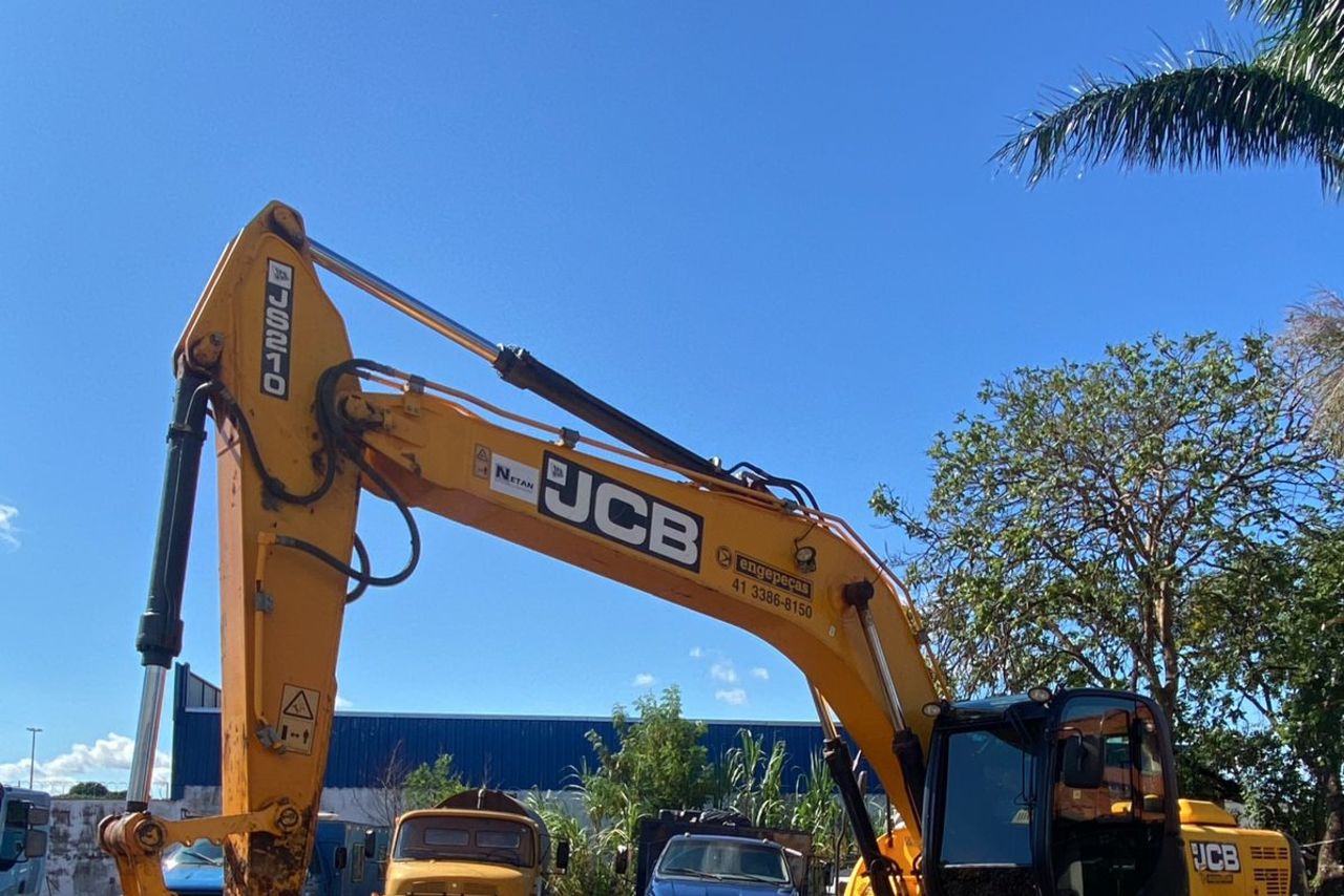 JCB JS210 - 19/19 7