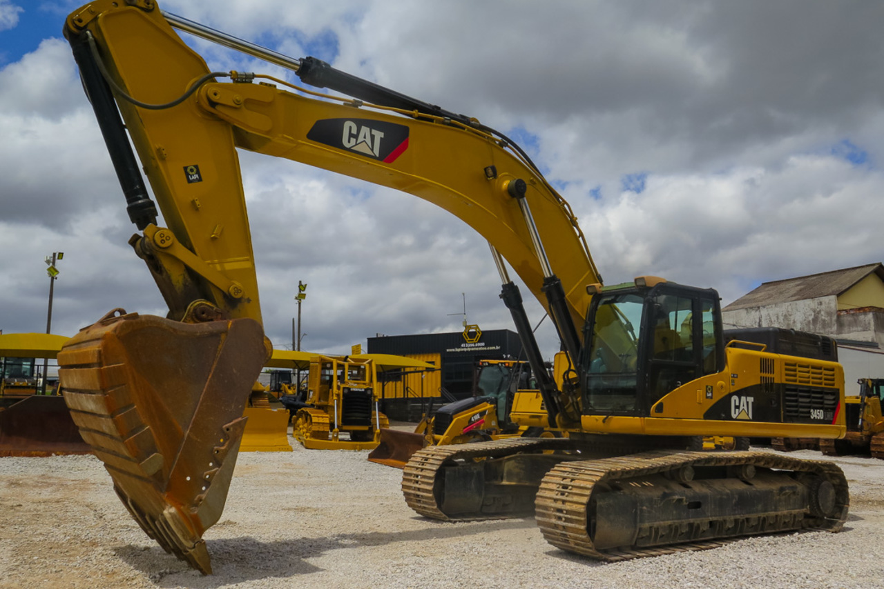Caterpillar 345 - 09/09 4