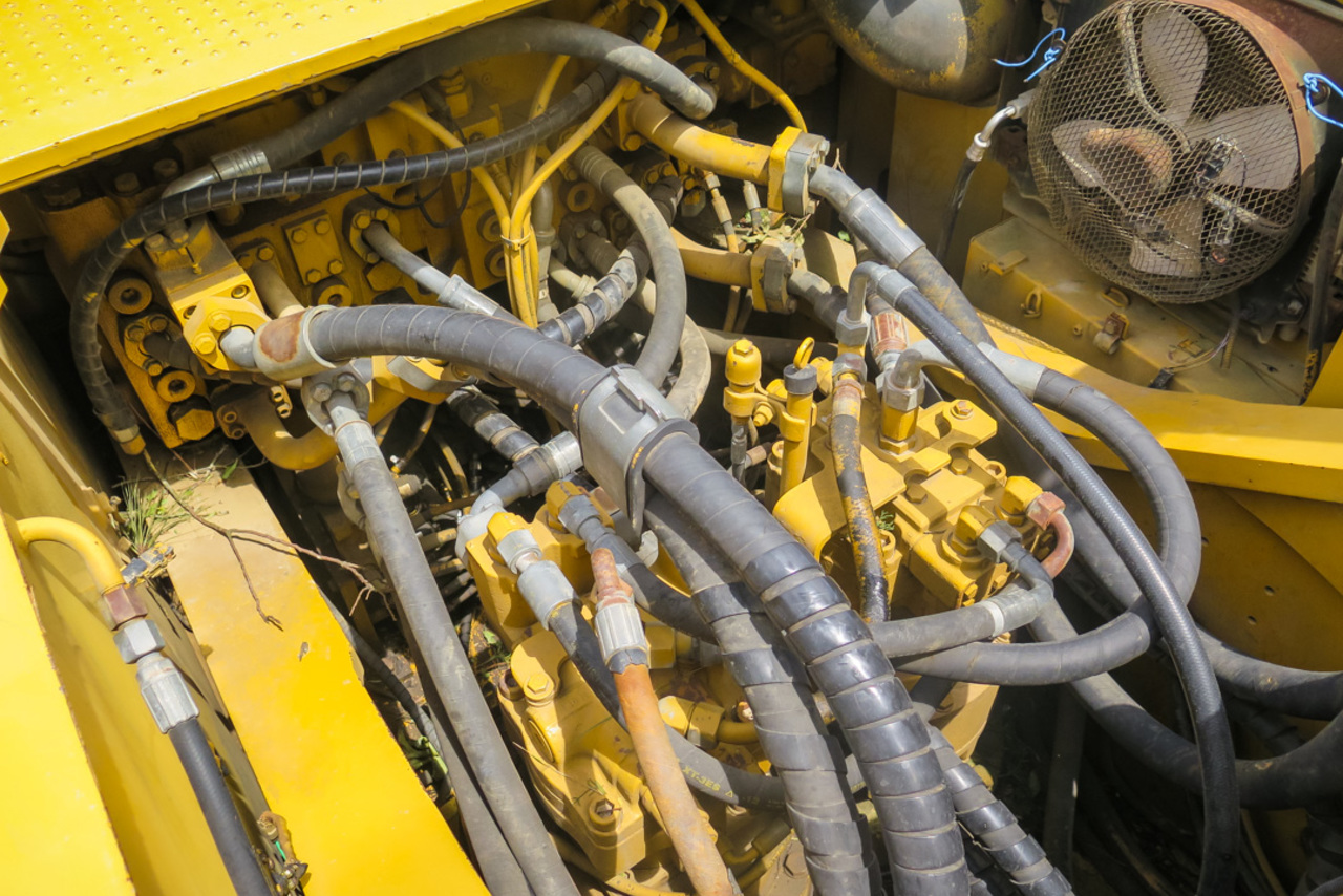 Caterpillar 345 - 09/09 9