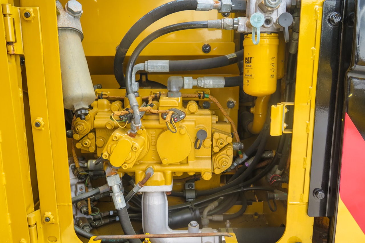Caterpillar 313D2GC - 18/18 6