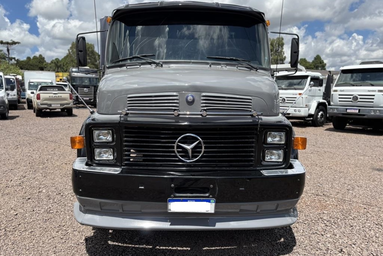 Mercedes Benz MB 1518 - 89/89 3