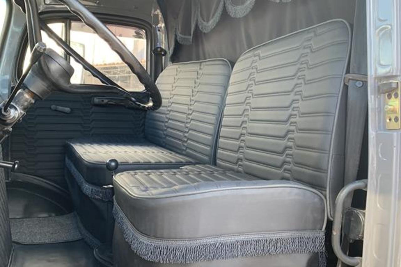 Mercedes Benz MB 1518 - 89/89 7