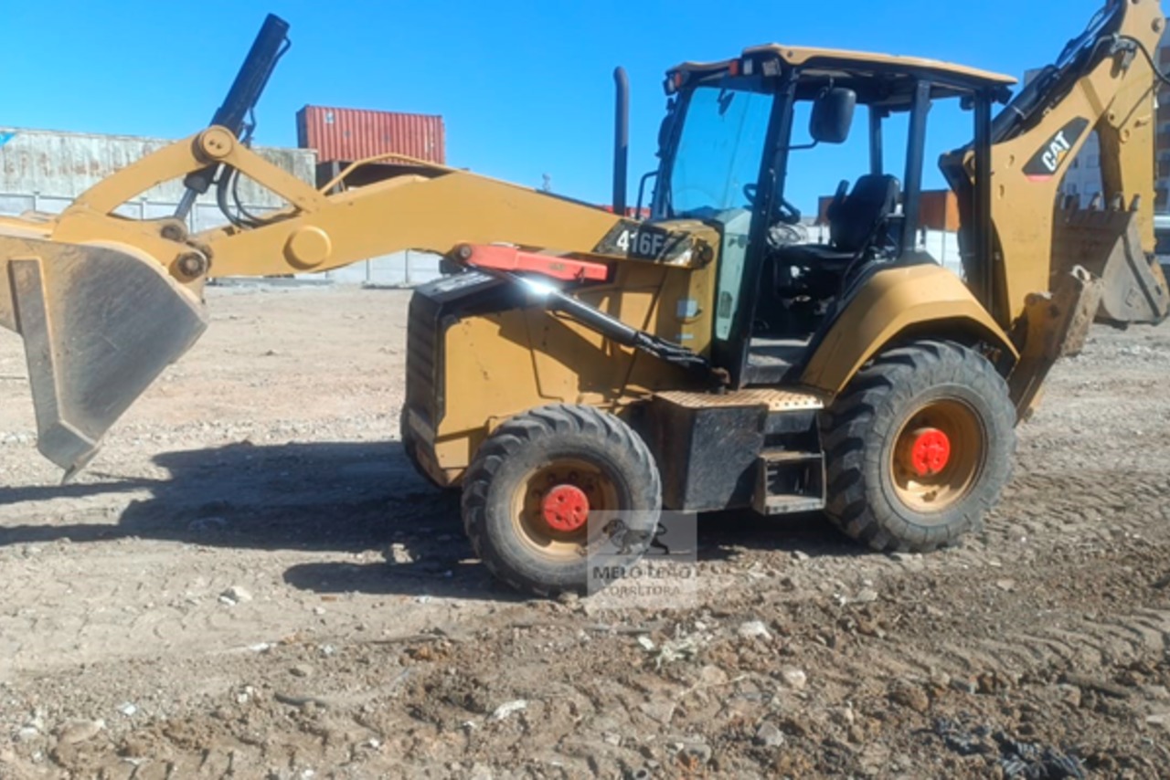 Caterpillar  416 - 17/17 3