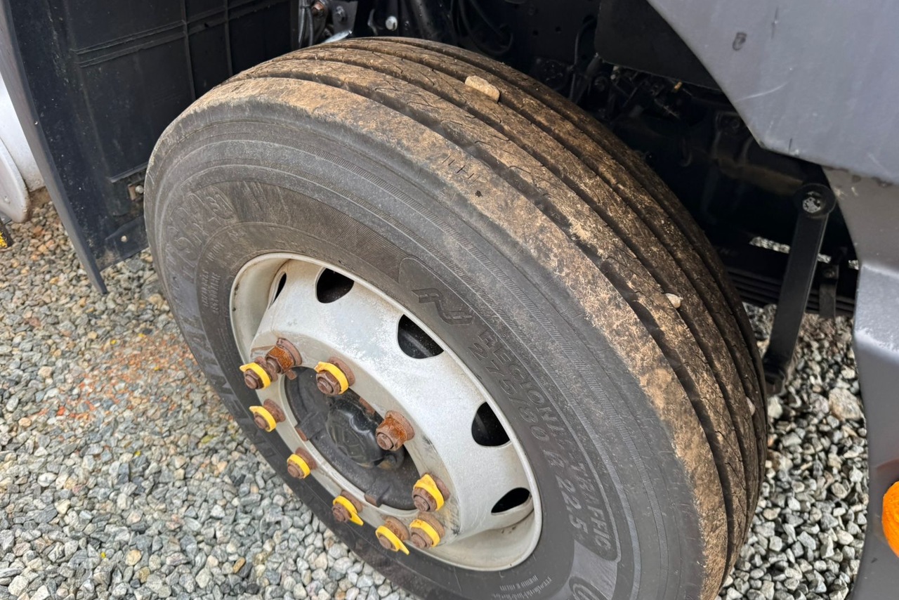 Volkswagen 17-230 E Constellation (DIESEL)(E5) -  17