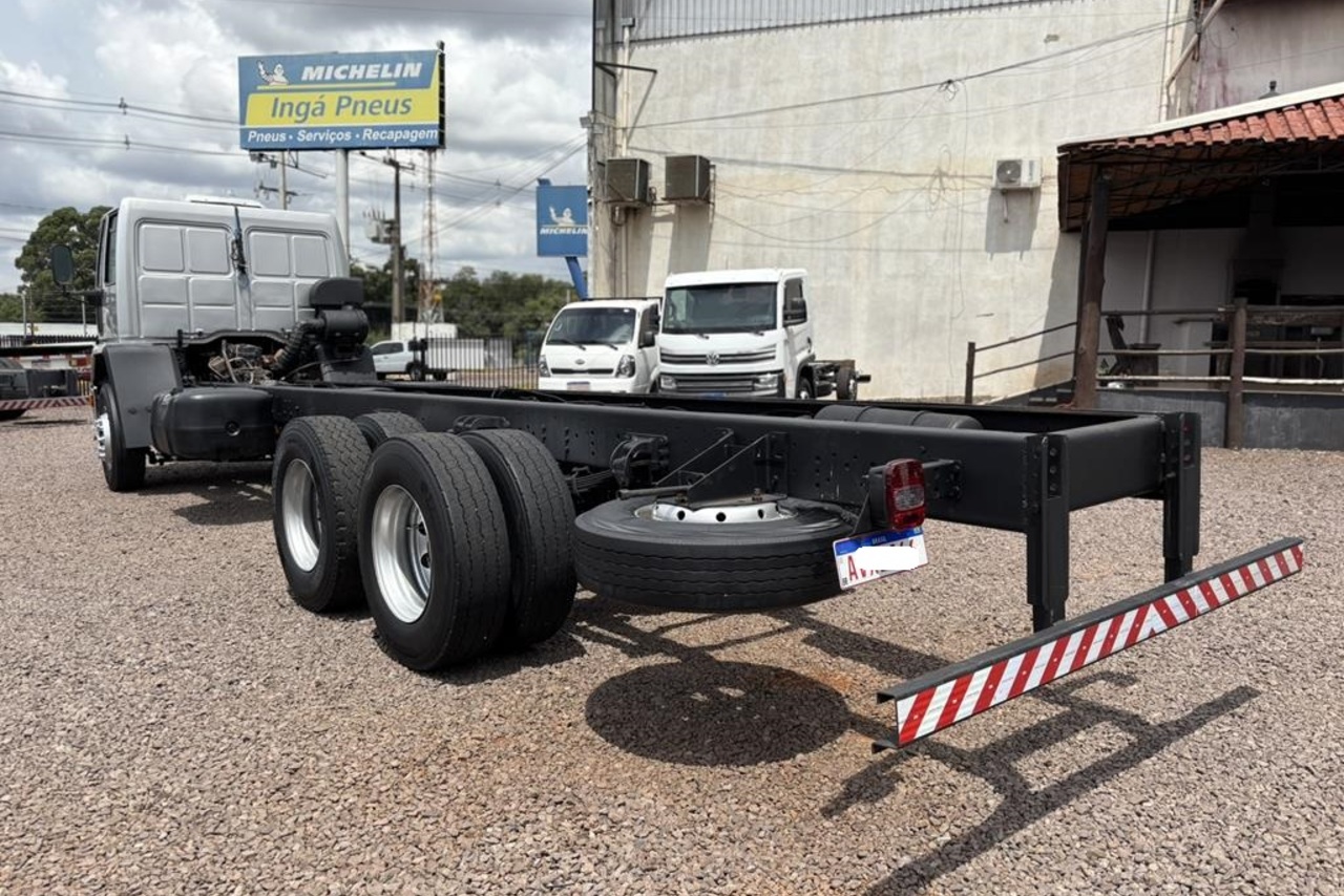 Ford Cargo2428 - 10/11 5