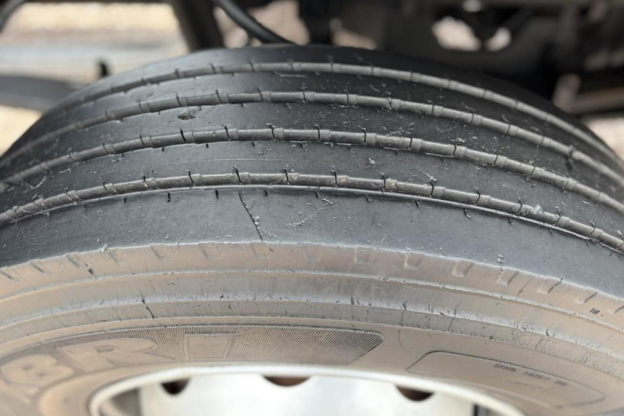 Ford Cargo2428 - 10/11 9