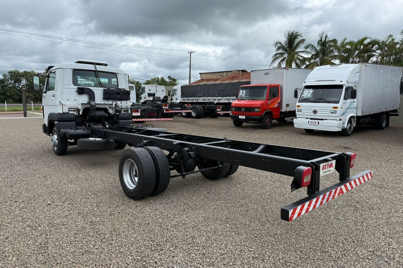 Volkswagen 10-160 E Delivery - 13/13 6