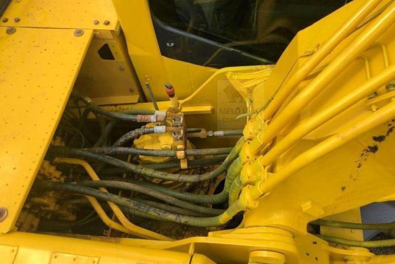 Komatsu PC200 - 10/10 14