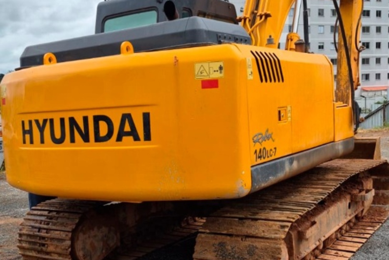 Hyundai 140LC - 10/10 3