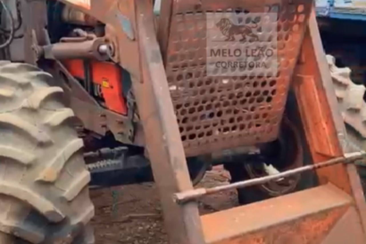 Valtra 800 - 02/02 3