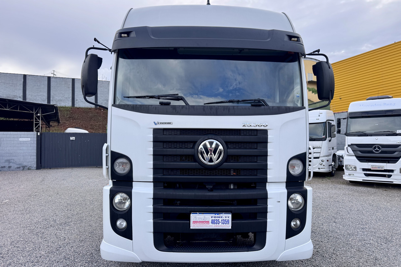 Volkswagen 25-360 6x2 Constellation - 21/22 6