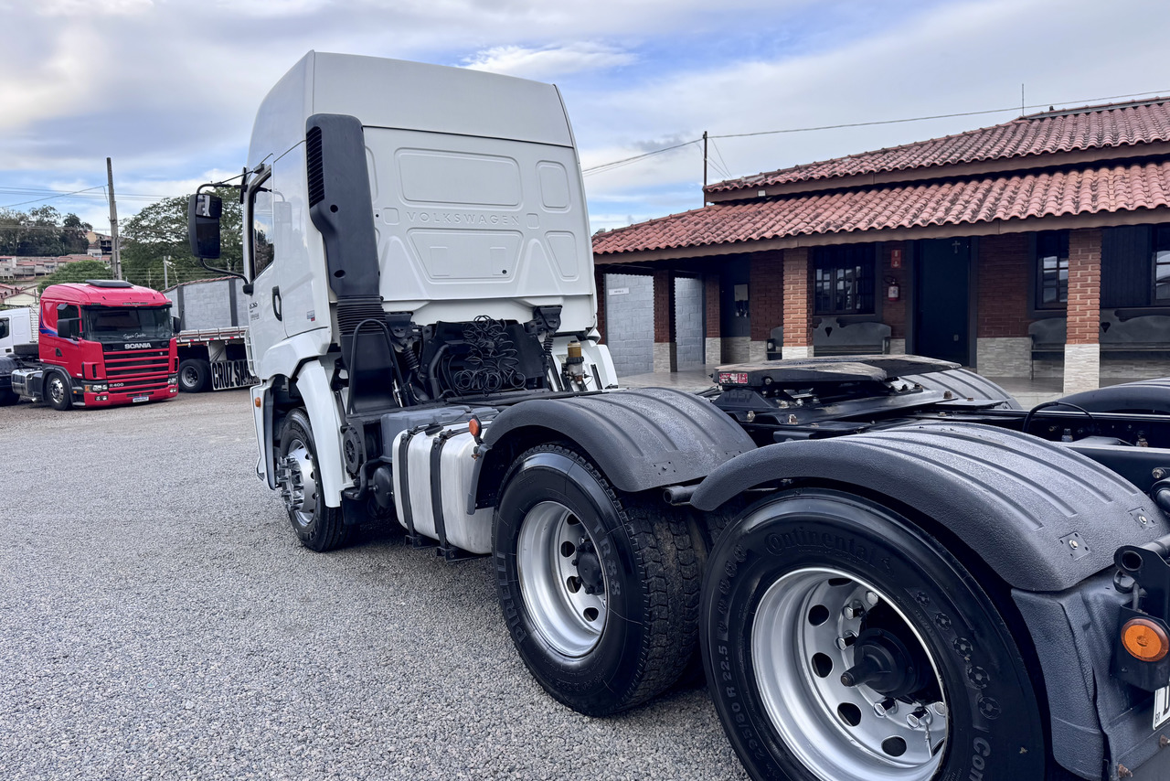 Volkswagen 25-360 6x2 Constellation - 21/22 10