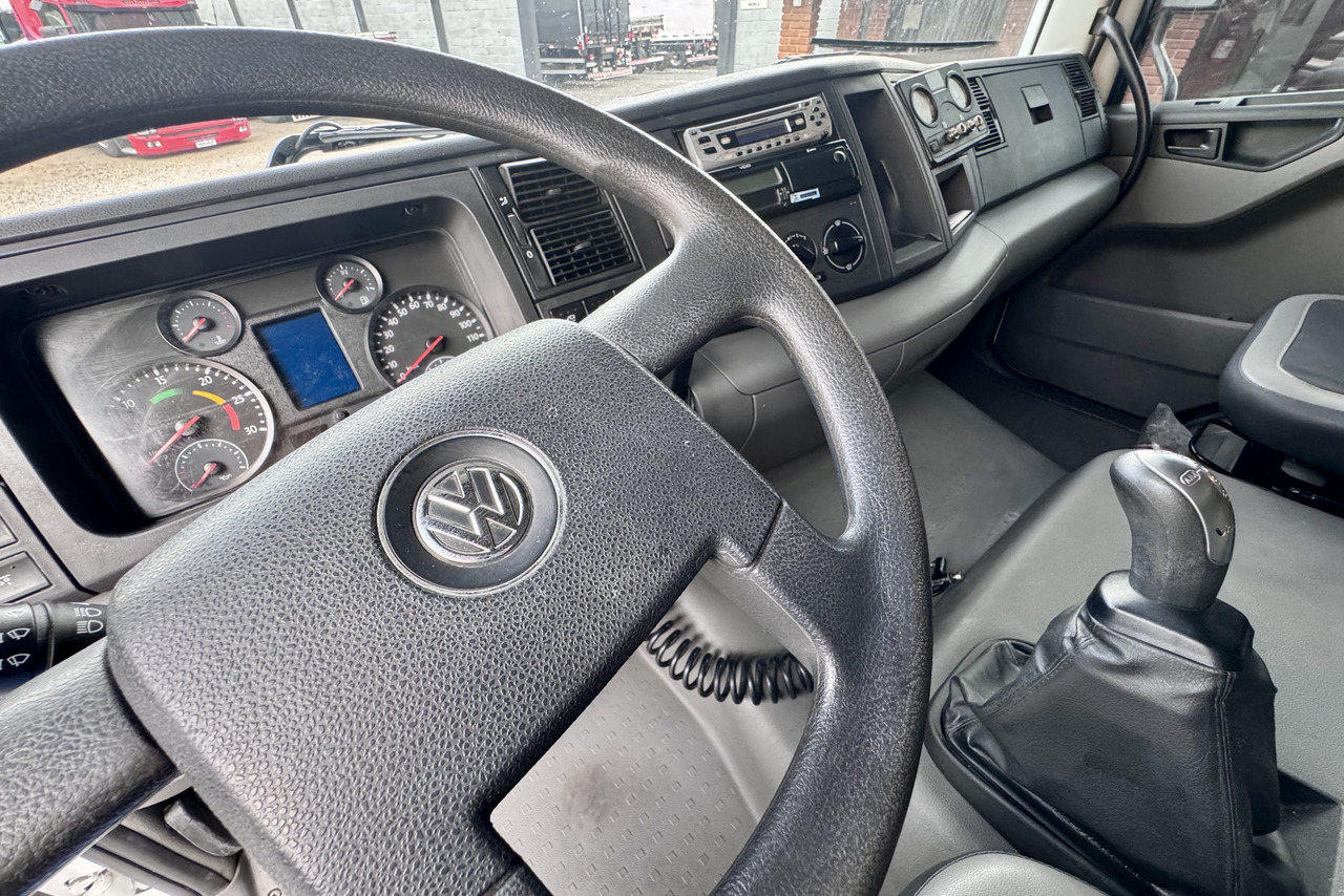 Volkswagen 25-360 6x2 Constellation - 21/22 11