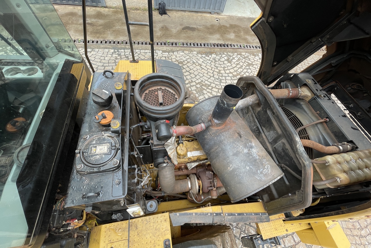 Caterpillar  966L - 22/22 10
