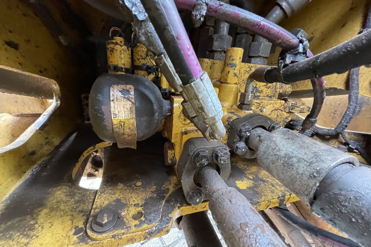 Caterpillar  966L - 22/22 18