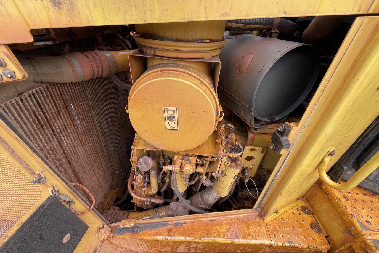 Caterpillar D8T - 20/20 10