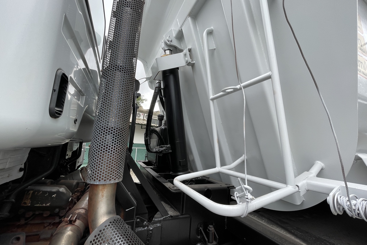 Mercedes Benz Axor 4144 - 21/21 13