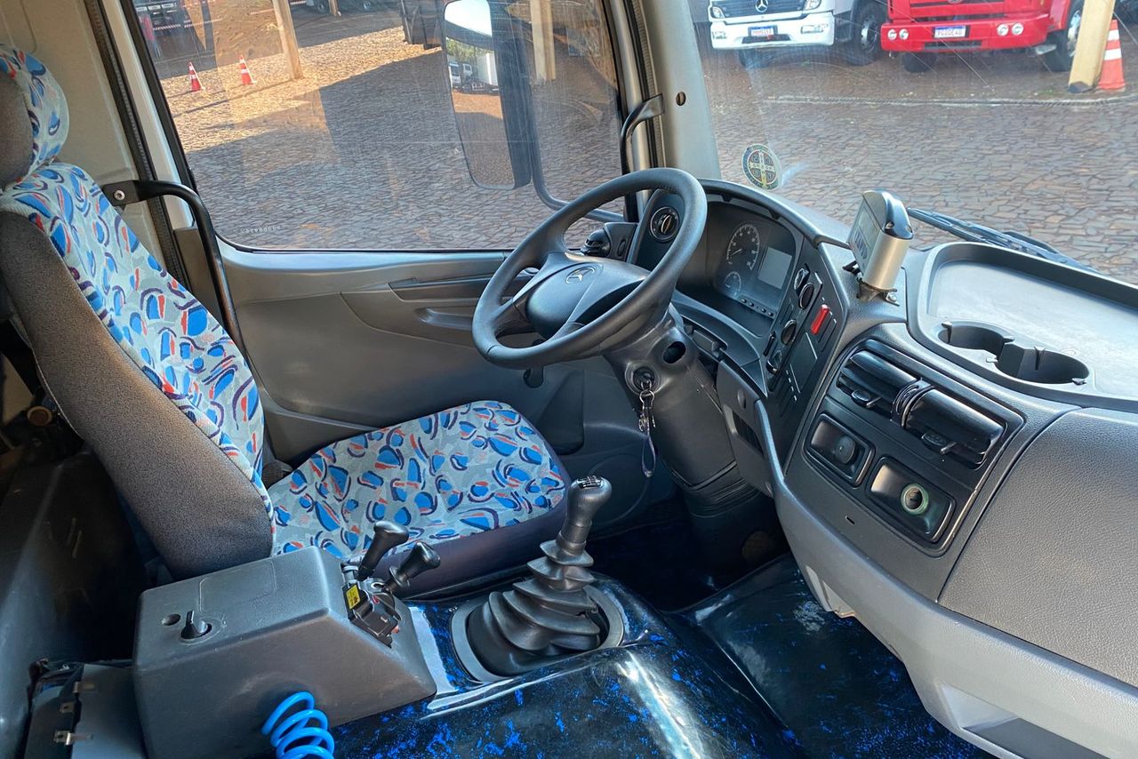 Mercedes Benz Atego 2428 - 11/11 20