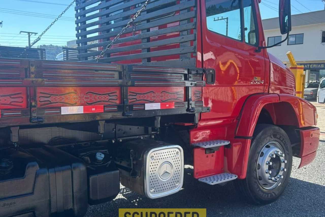 Mercedes Benz MB 2324 - 12 2