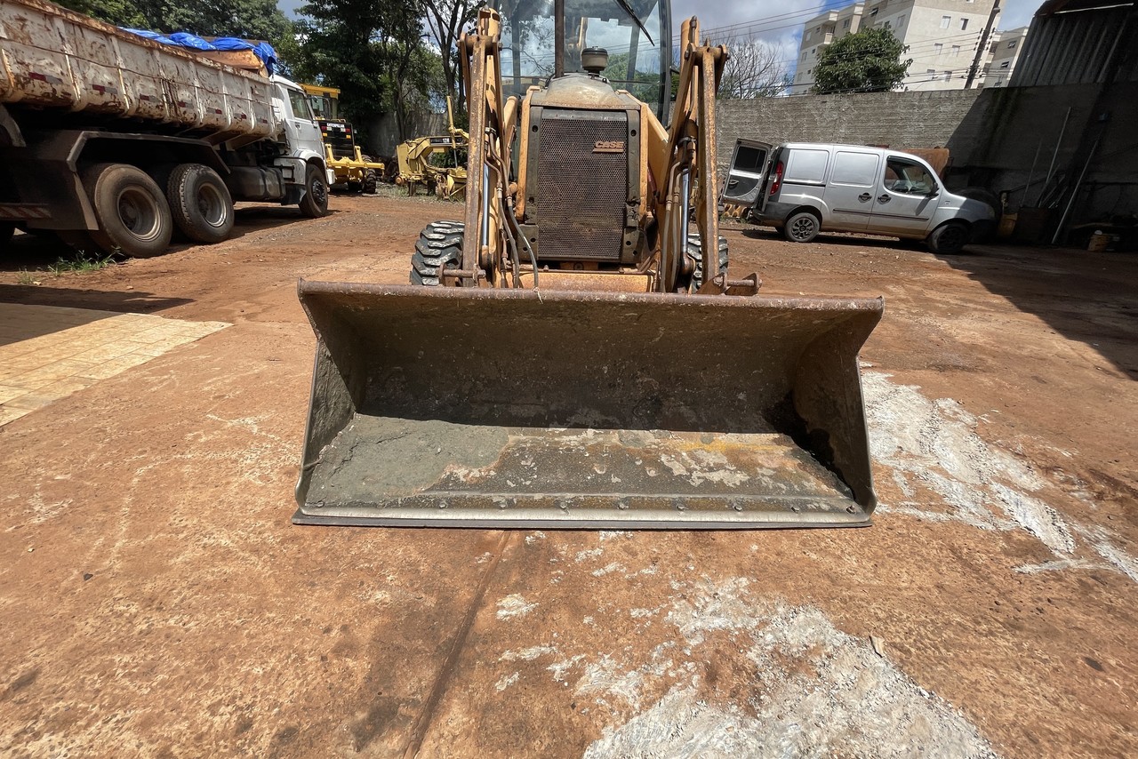 Case 580M - 09/09 17