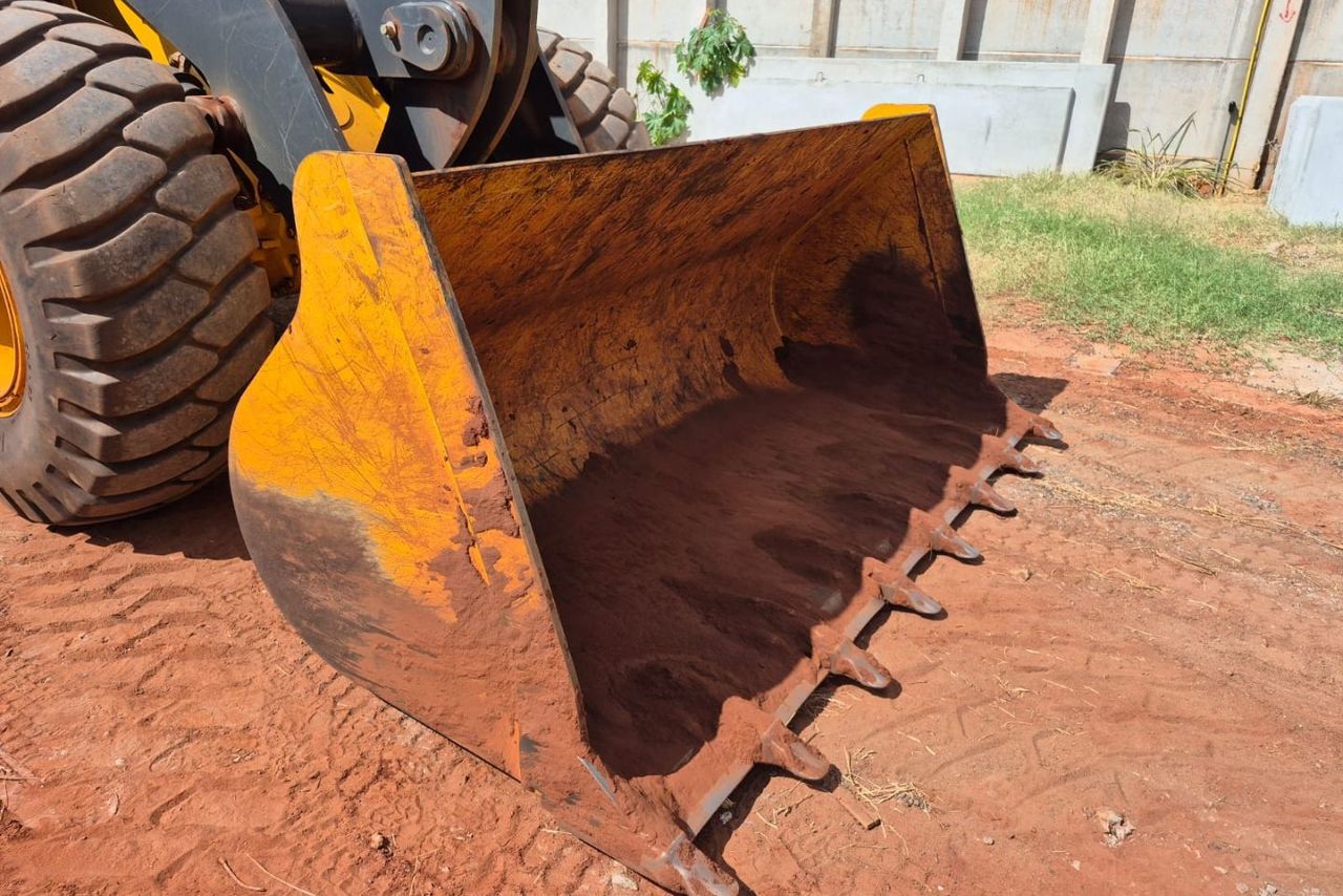 John Deere 524K - 22/22 9