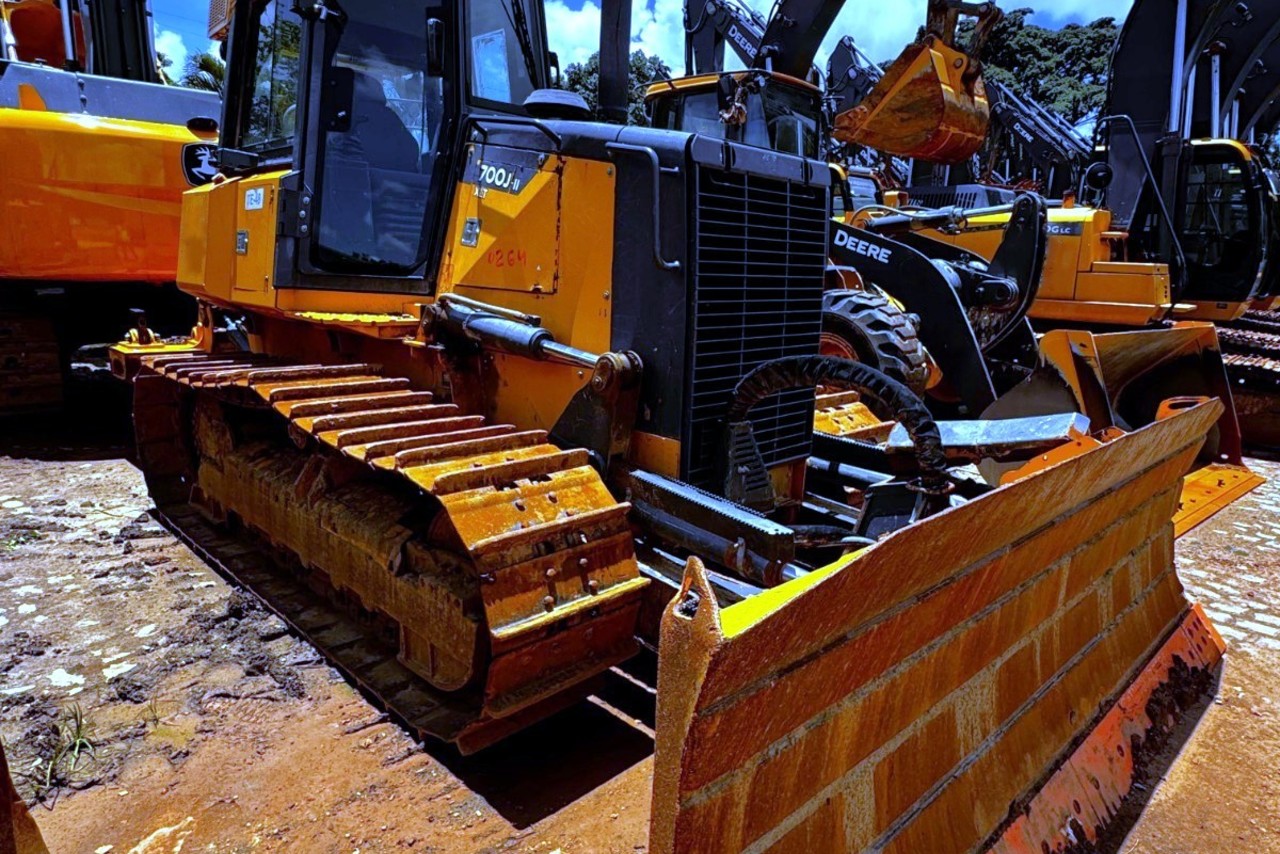 John Deere 700J - 21/21 6