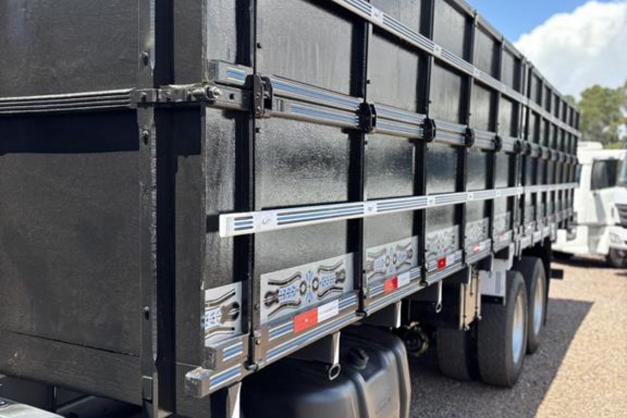 Ford Cargo2428 - 10/11 9