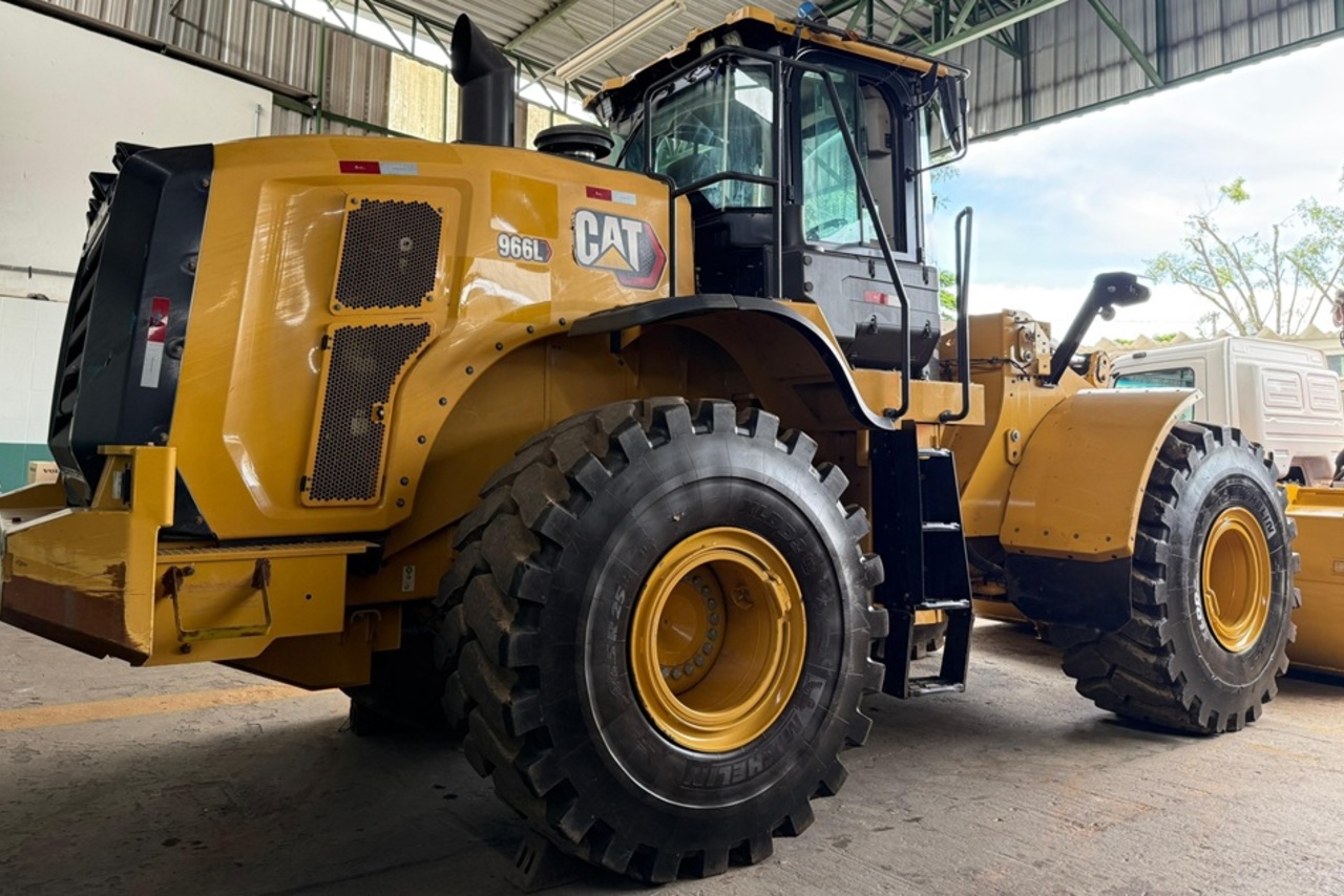 Caterpillar  966L - 22/22 4