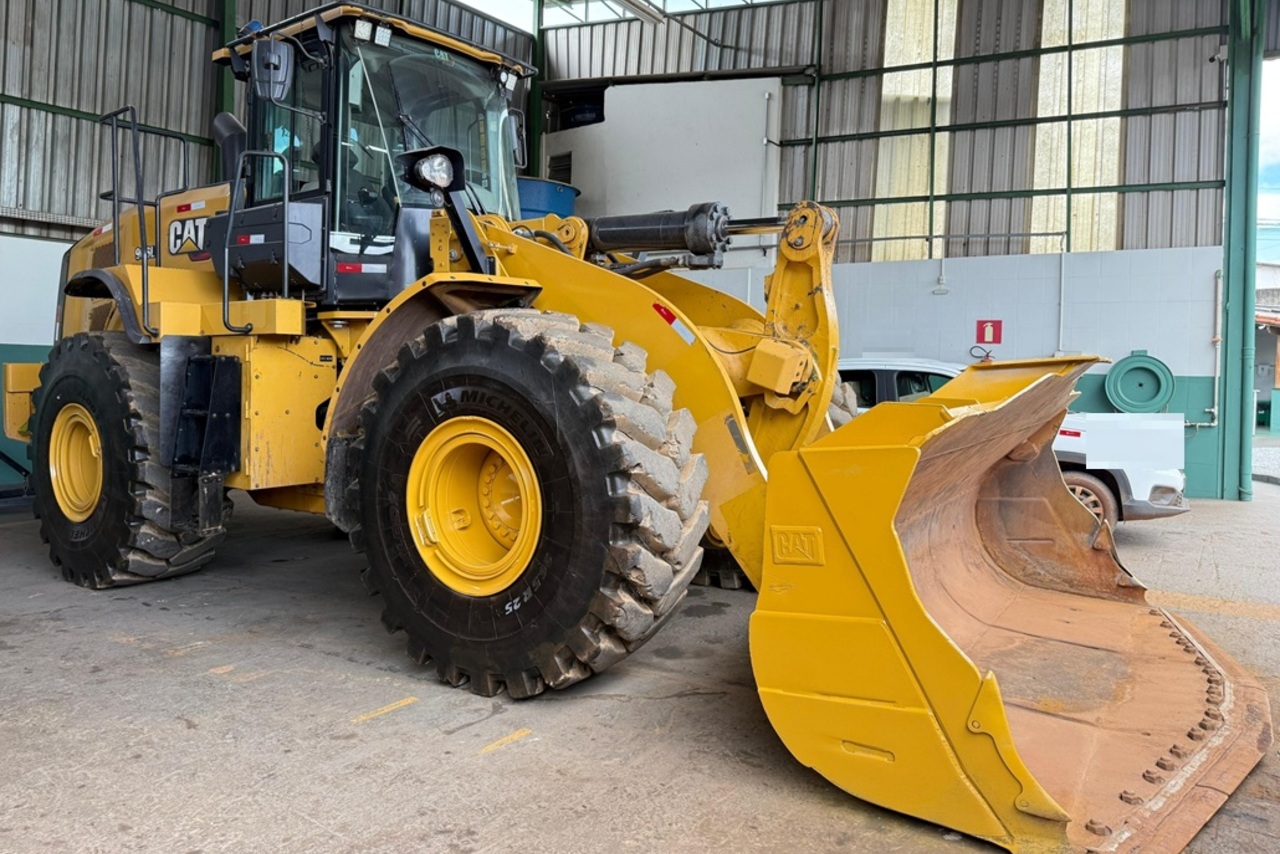 Caterpillar  966L - 22/22 8