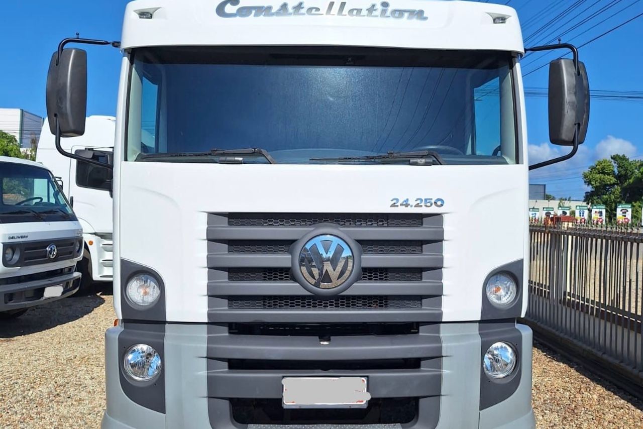 Volkswagen 24-280 E Constellation 8x2 - 08/08 5