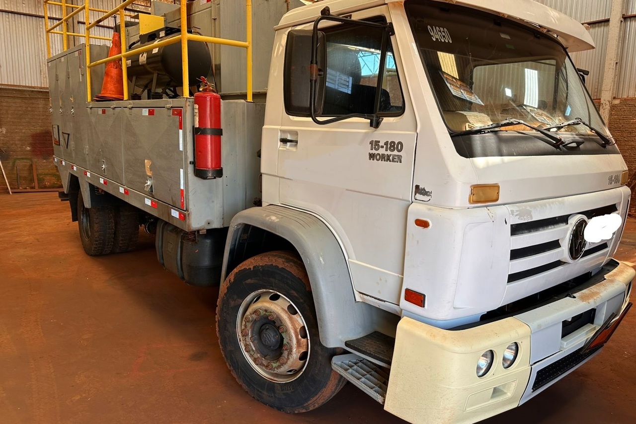 Volkswagen 15-180 E Worker - 10/10 3
