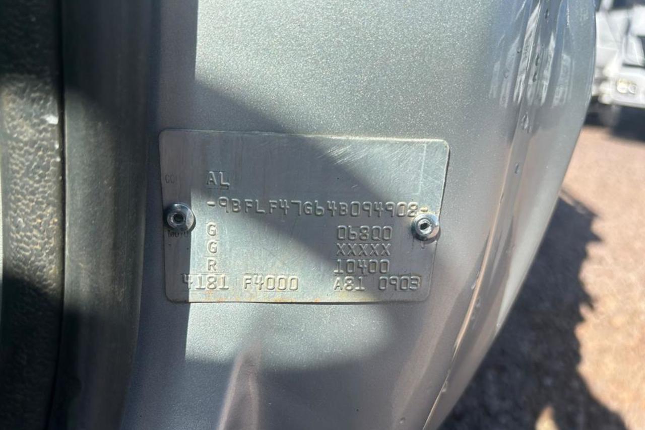 Ford F4000 - 03/04 4