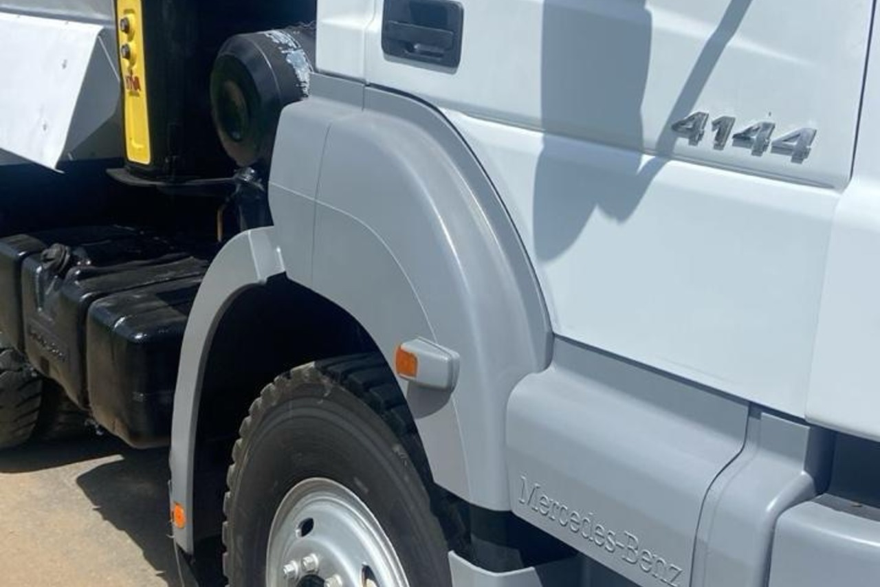 Mercedes Benz MB 4144 - 21/21 10