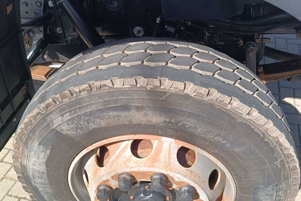 Volkswagen 17-260 E Constel. 4x2 - 22/23 5