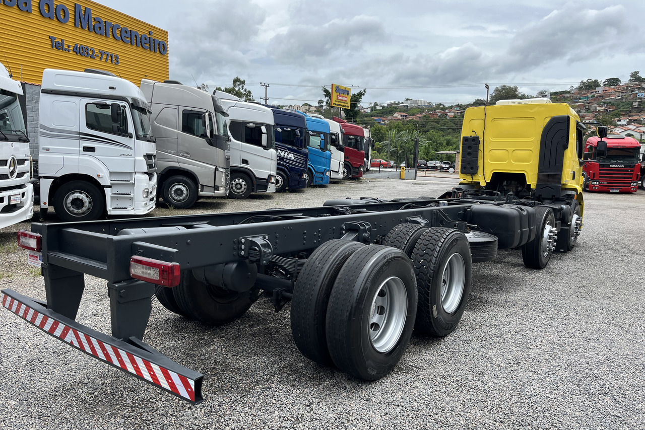Volvo VM 270 - 14/15 4