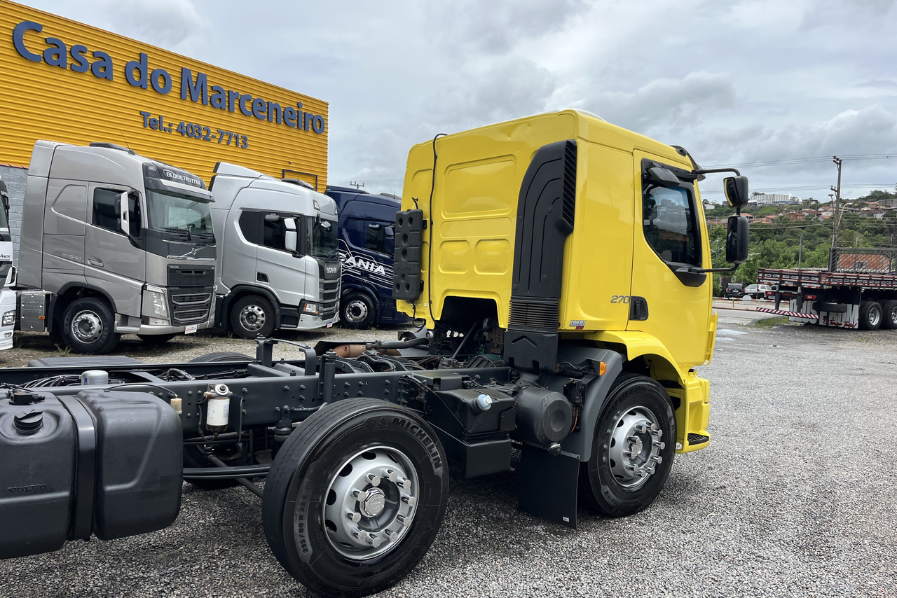 Volvo VM 270 - 14/15 9