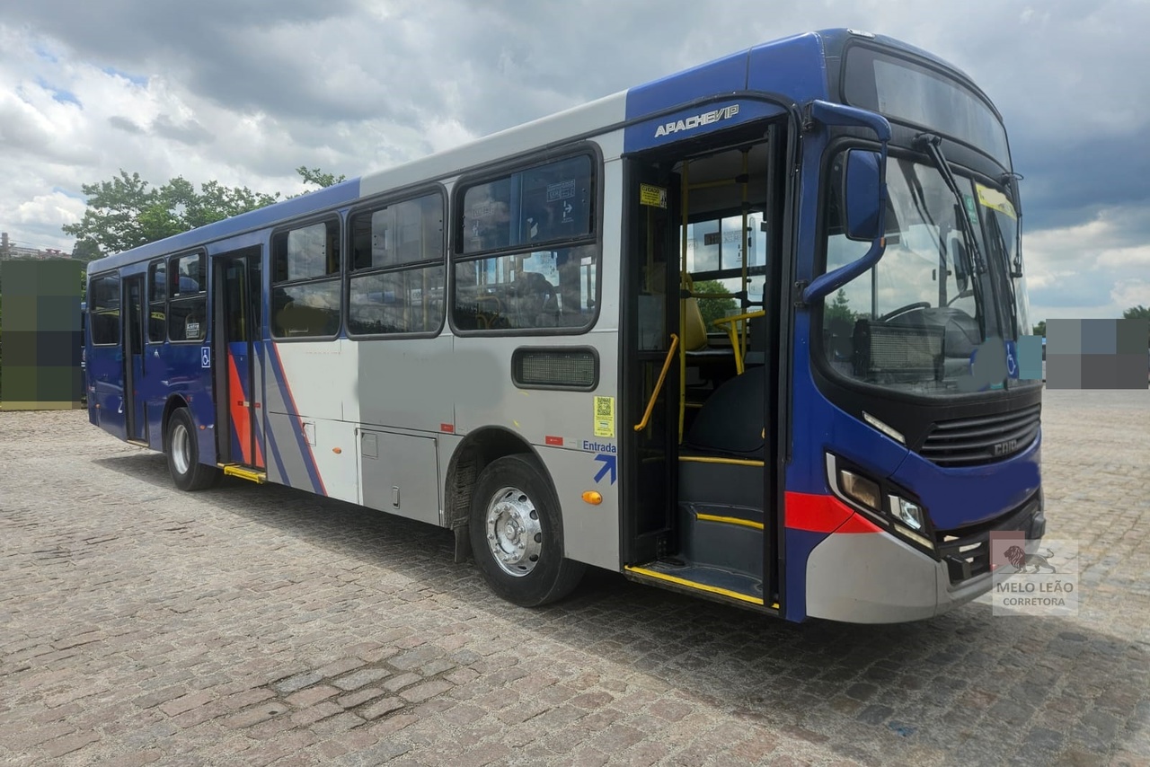 Mercedes Benz Urbano - 15/15 2