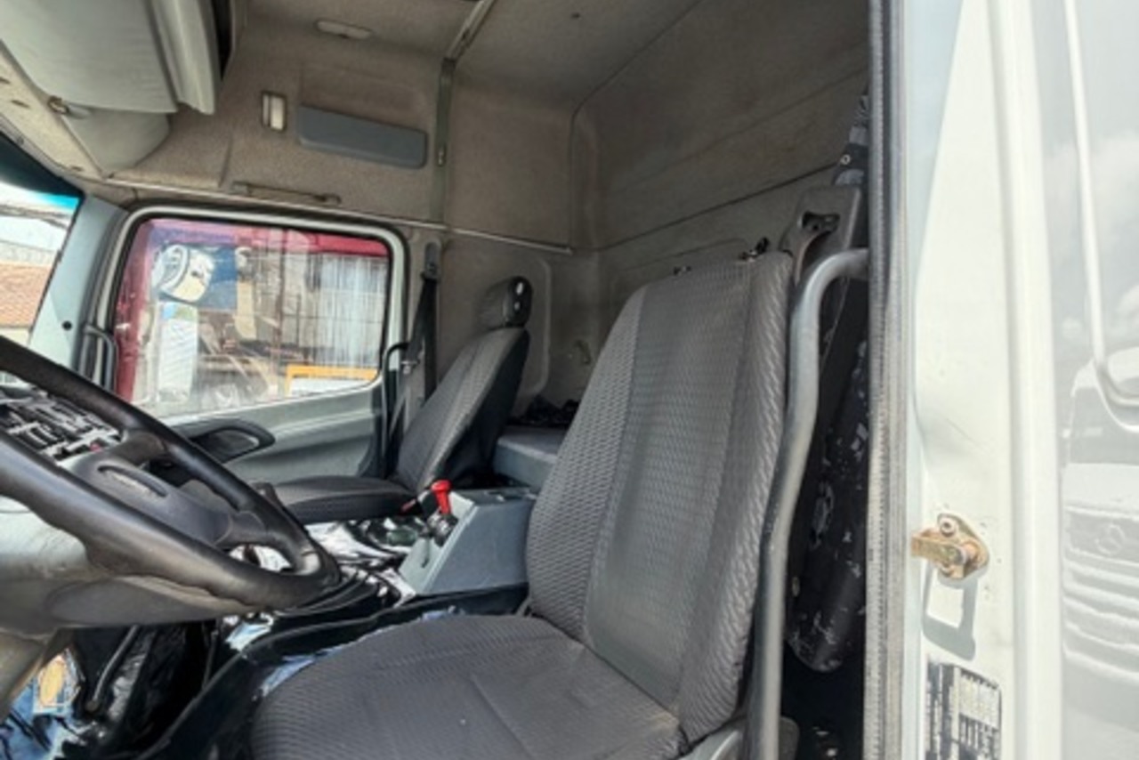 Mercedes Benz MB 1938 - 02/02 9