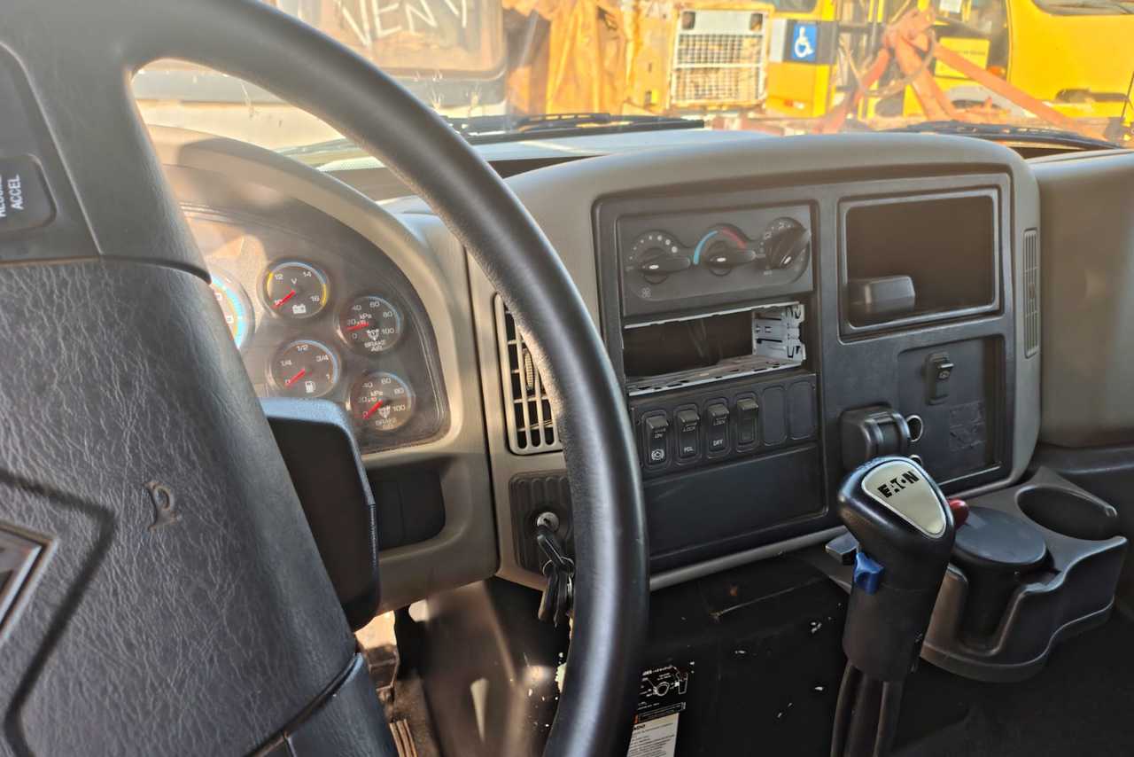International 4400 - 13/14 5
