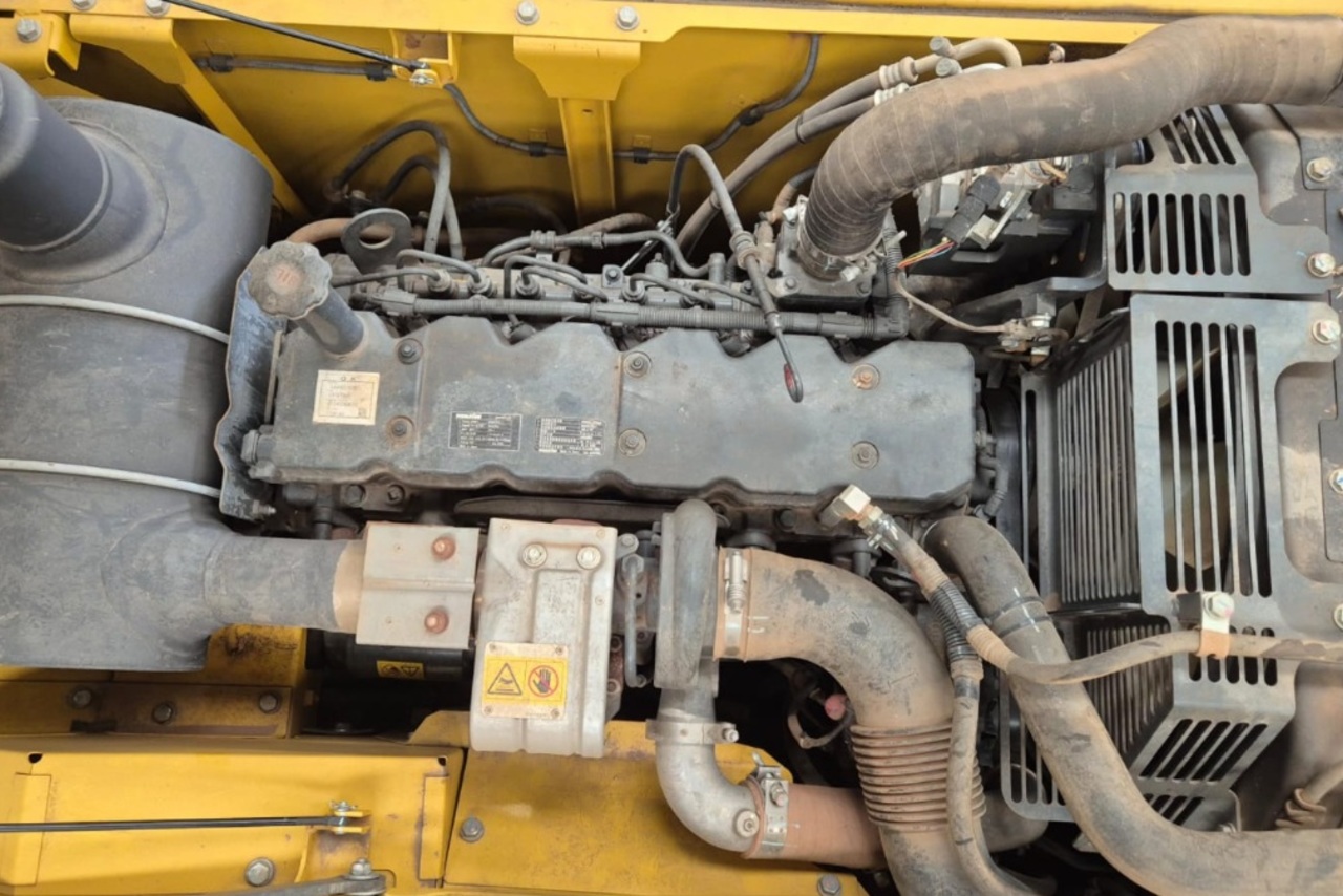 Komatsu PC210 - 22/23 4