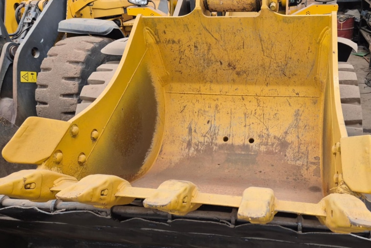 Komatsu PC210 - 22/23 5