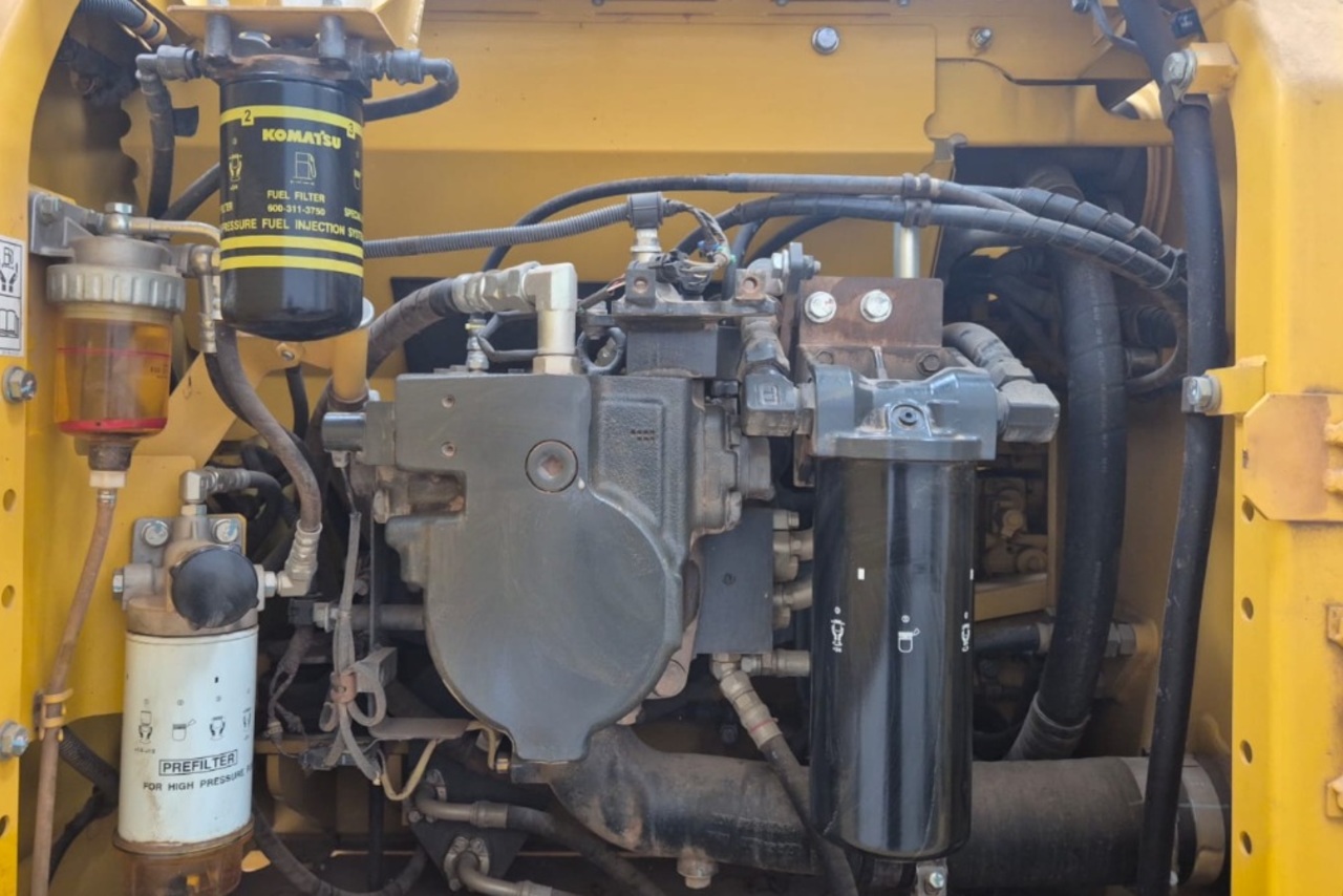 Komatsu PC210 - 22/23 8