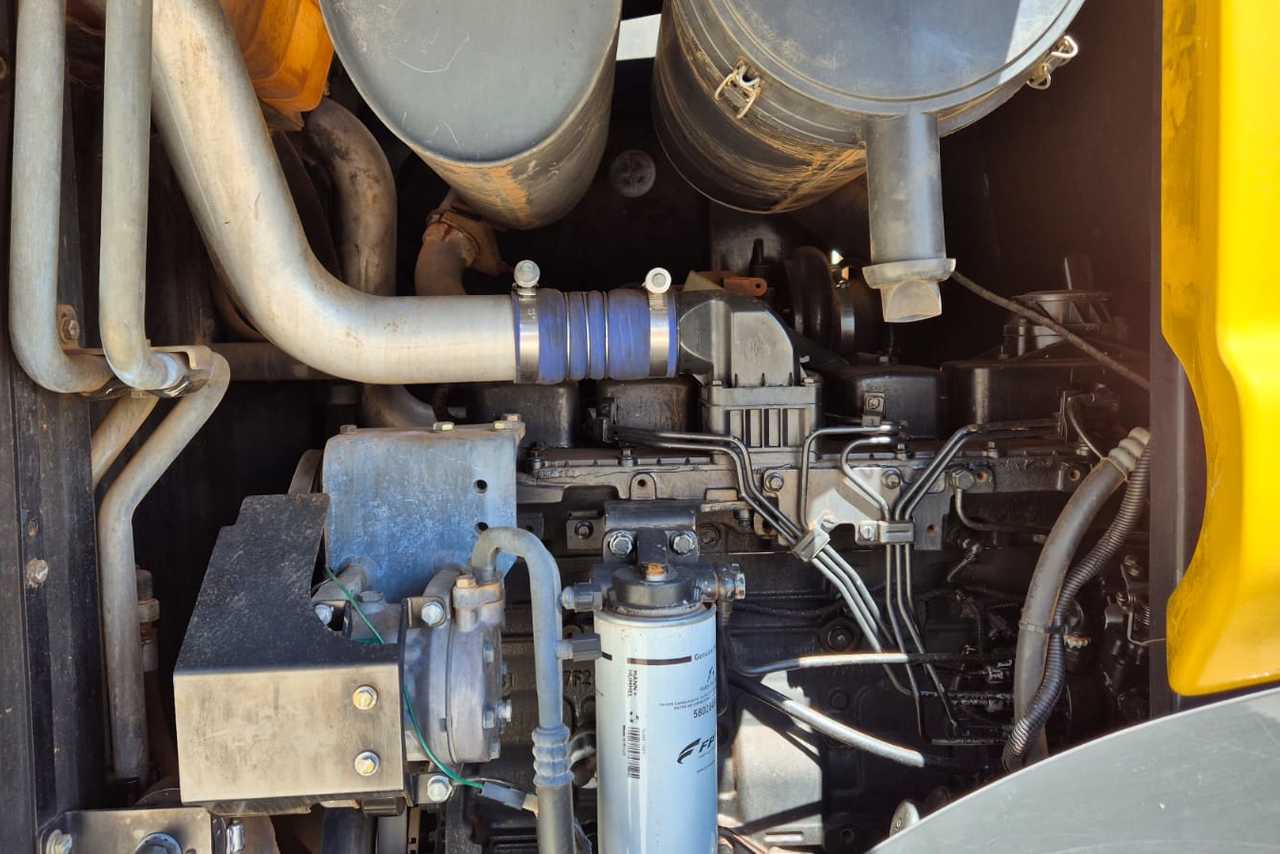 New Holland 12D - 22/22 5