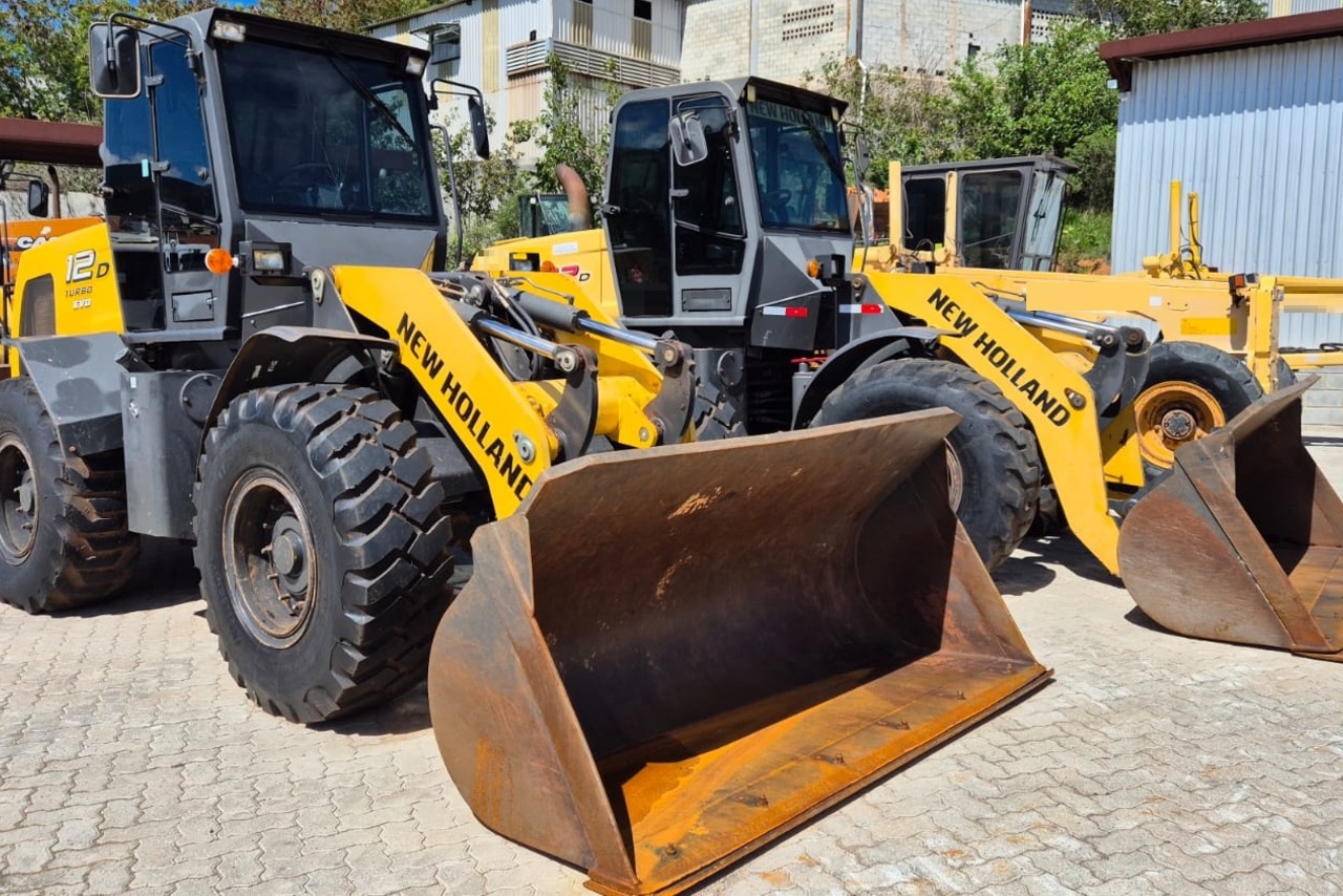 New Holland 12D - 22/22 10