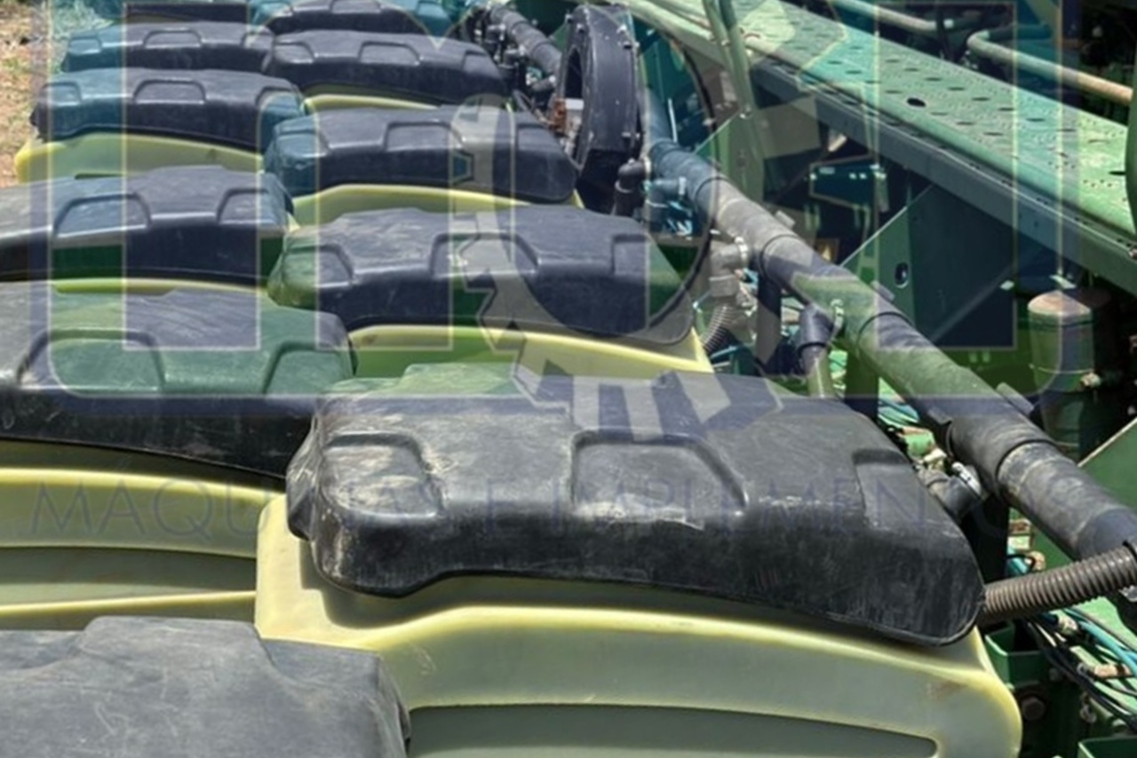 John Deere 2117 - 14/14 2
